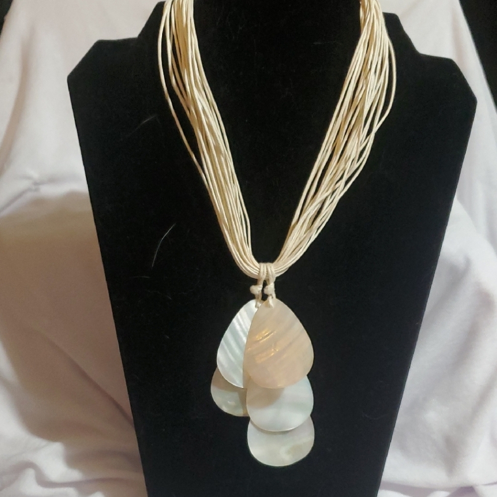 Vintage-Cream Multi-Strand Necklace with Pendant